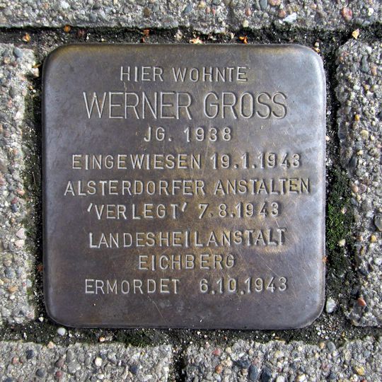 Stolperstein en memoria de Werner Gross