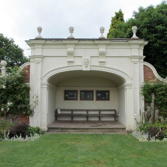 Garden seat to south west of Arley Hall