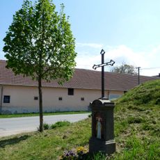 Kříž u křižovatky