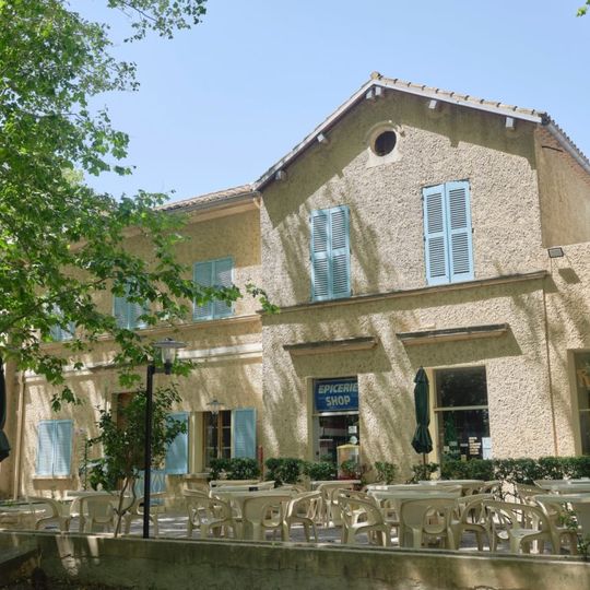Hôtel Bagatelle le Pavillon Bleu