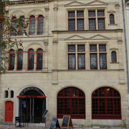 Immeuble 5 place Général de Gaulle, Orléans