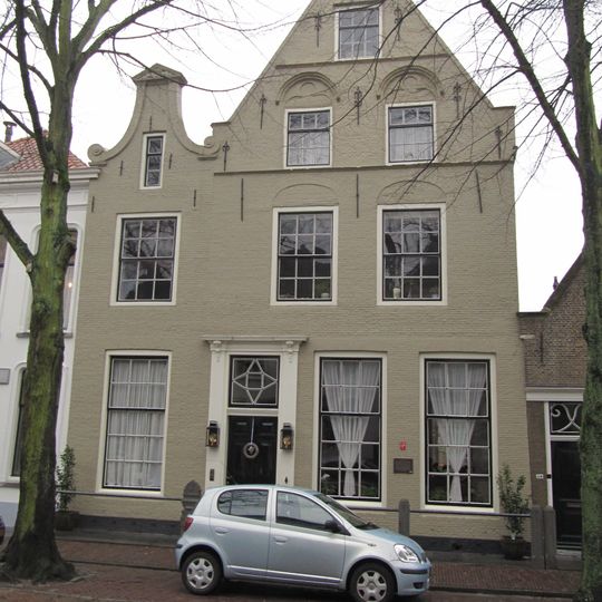 Voorstraat 33, Sommelsdijk