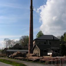 Ehemalige Holzwarenfabrik mit Dampfmaschine und Sammlung technischer Ausstattung (Holzverarbeitungsmaschinen) sowie Schornstein Annaberger Straße 110