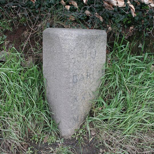 Milestone, 30m N of Courtney's Garage