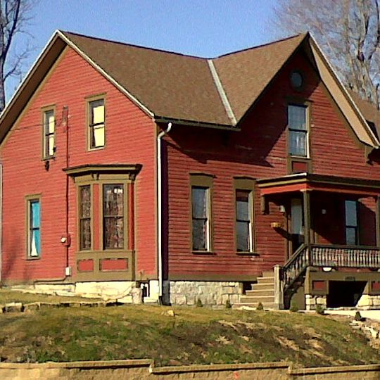 Frank & John Bredow House