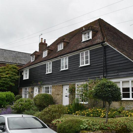 Buddleia Cottage  Old Well House