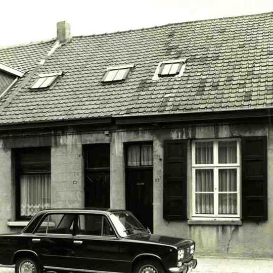 Twee arbeiderswoningen aan Kuipersstraat 78-80