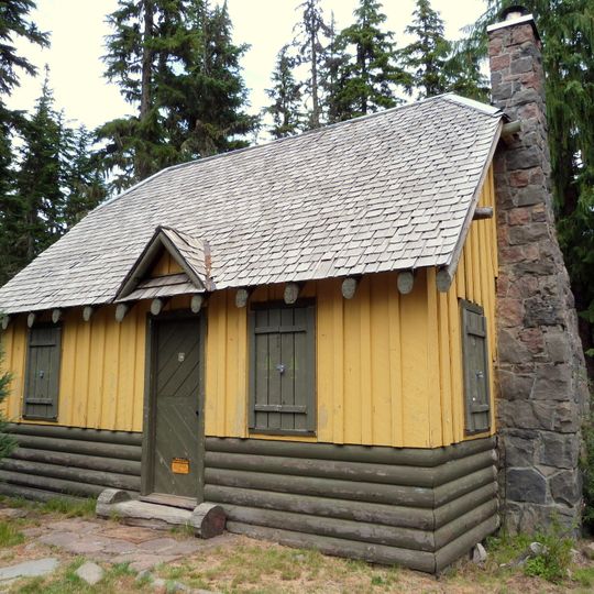 Olallie Lake Guard Station