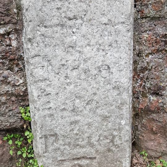 Milestone, Topsham Road, 30m W of Burnthouse Lane, opp. Earl Richard's Road South
