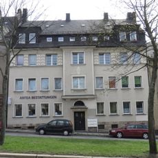 Mietshaus in geschlossener Bebauung Frankenberger Straße 76