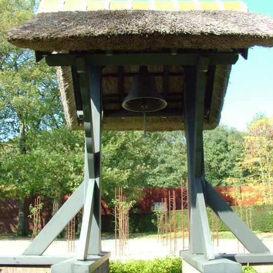 Kamp Amersfoort: Klokkenstoel met Appelklok