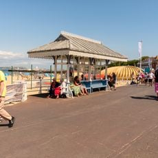 Promenade Shelter Opposite Edwardes Statue