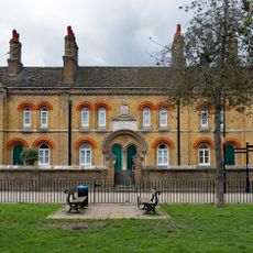 Thackeray's Almshouses