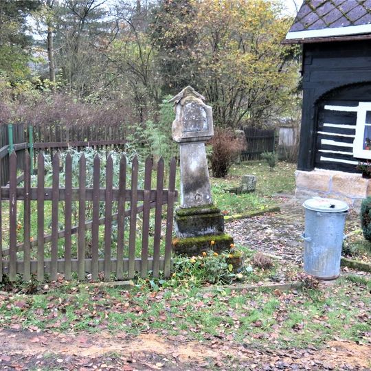 Boží muka u domu 4/18 v Dolním Prysku