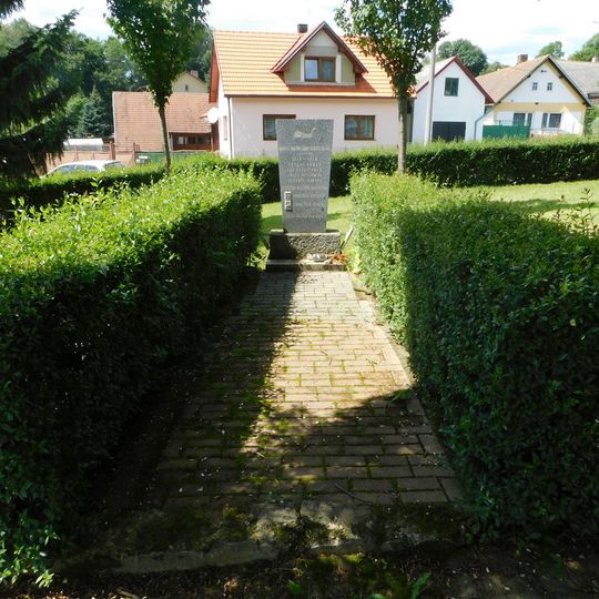 Pomník padlým v Chýšné