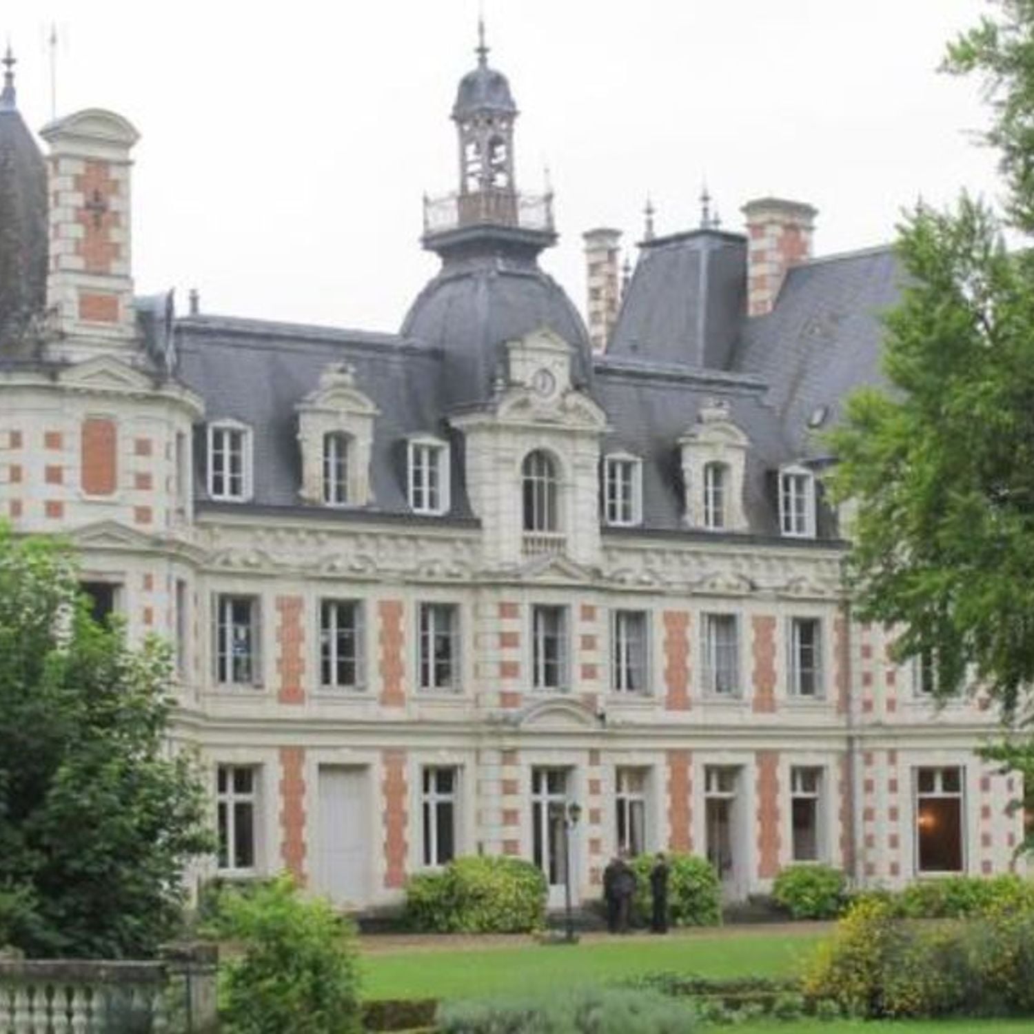 Château d'Armaillé - Château du XIXe siècle à Loches, France