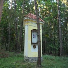 Kaplička v lese nad Žihlí