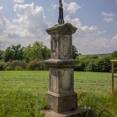 Kříž západně od Vesce u Sobotky