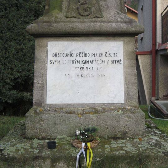 Kříž obětem pěšího pluku v Malé Skalici