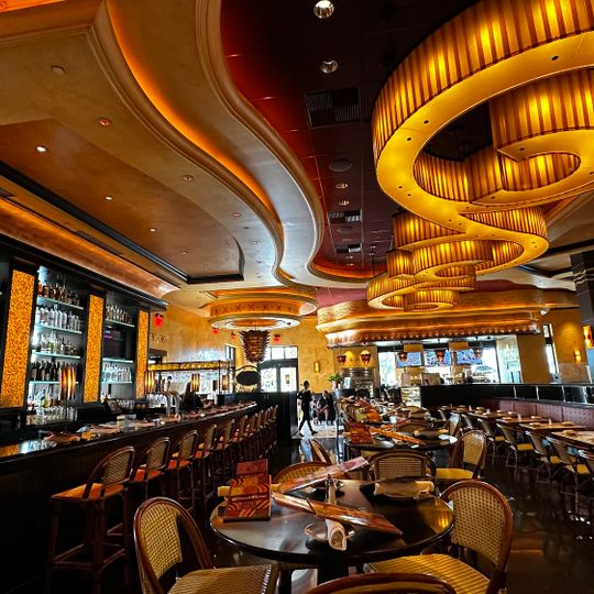 The Cheesecake Factory - Dolphin Mail