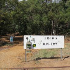 Frog's Hollow, Lowden