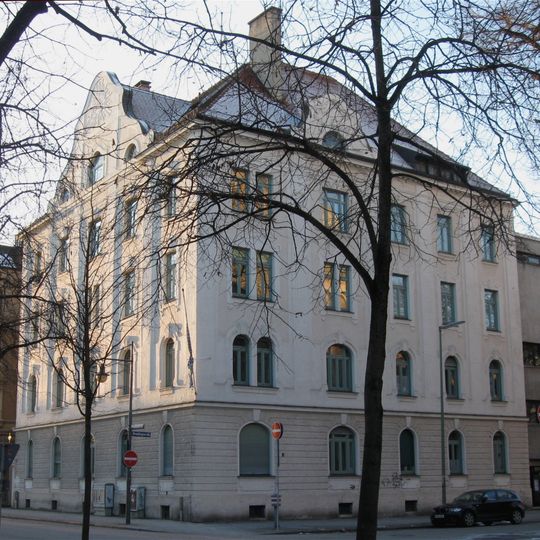 Kath. Pfarrhaus St. Maximilian in München