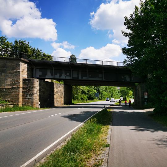 Eisenbahnbrücke über die B 27