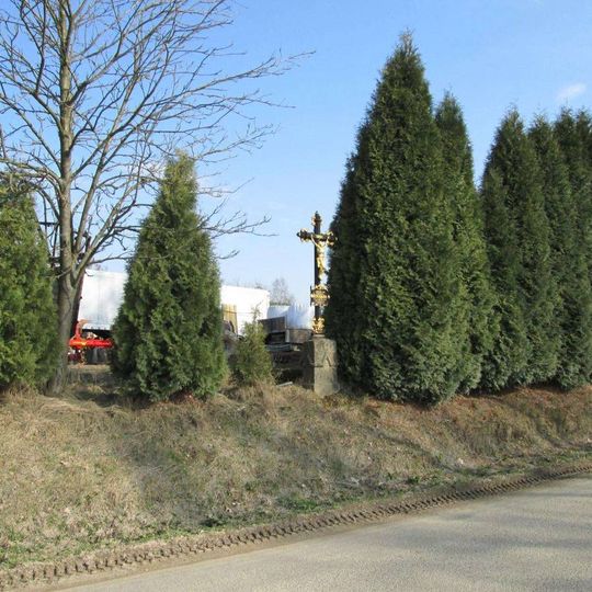 Kříž jižně od Eše u silnice