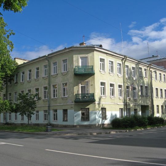 Leningradskaya Street, 8