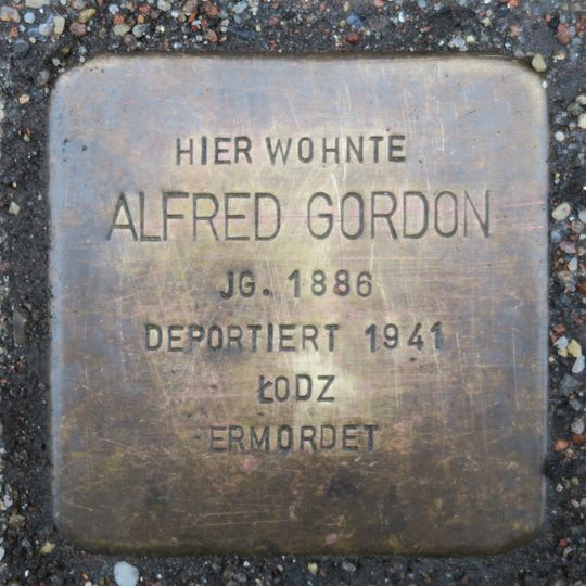 Stolperstein dedicated to Alfred Gordon