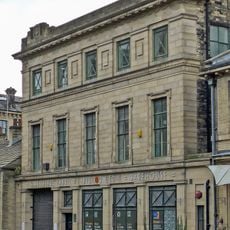 36, Peckover Street Bd1