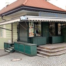 Wallfahrtsladen, sogenanntes Neuöttinger Brothaus