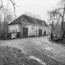 Koetshuis bij huis 'Moesbosch'