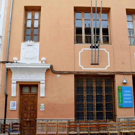 Costura Pedro School