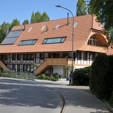 Former residential and commercial building / today residential house