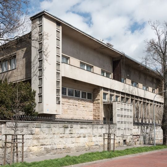 6/8 Klonowa Street in Warsaw