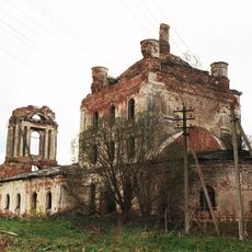 Троицкая церковь с фрагментами живописи (Градницы)