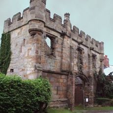 Gatehouse to Mackworth Castle