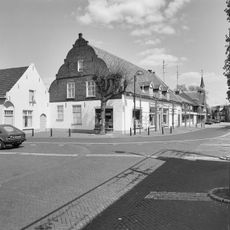 Dr. Ant. Mathijsenstraat 1, Budel