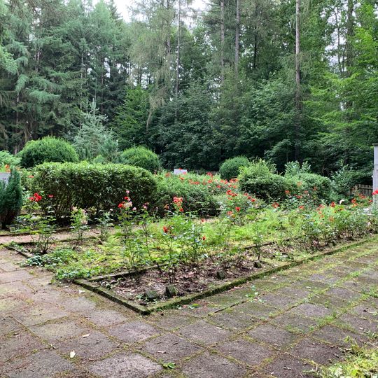 Sowjetischer Ehrenfriedhof Hüttengrund