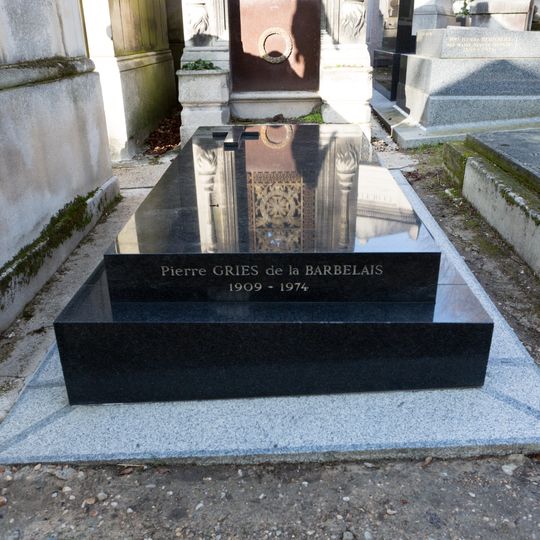 Grave of Gries de la Barbelais