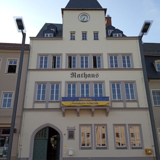 Rathaus, mit Seiten- und Rückgebäude Markt 15