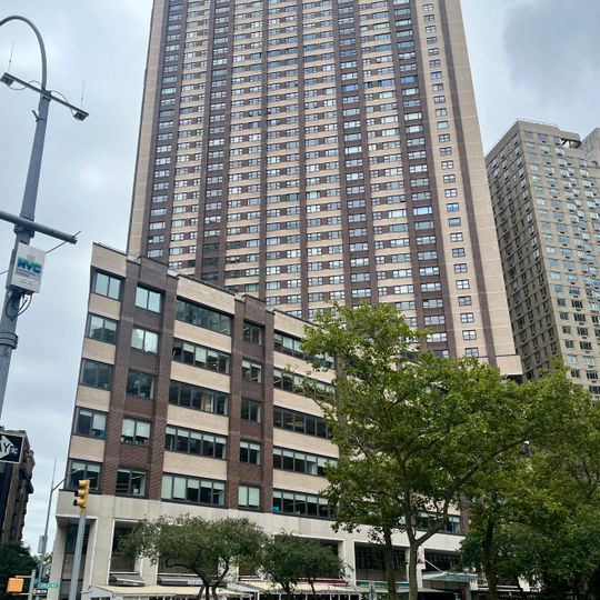 1 Lincoln Plaza