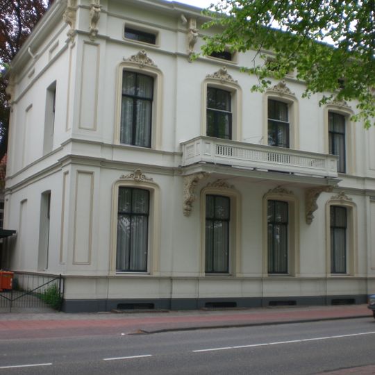 Onder de Linden 1, Deventer