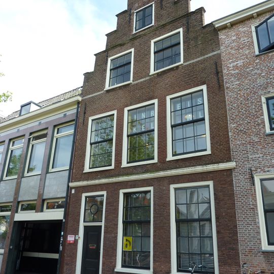 Oude Vest 7, Leiden