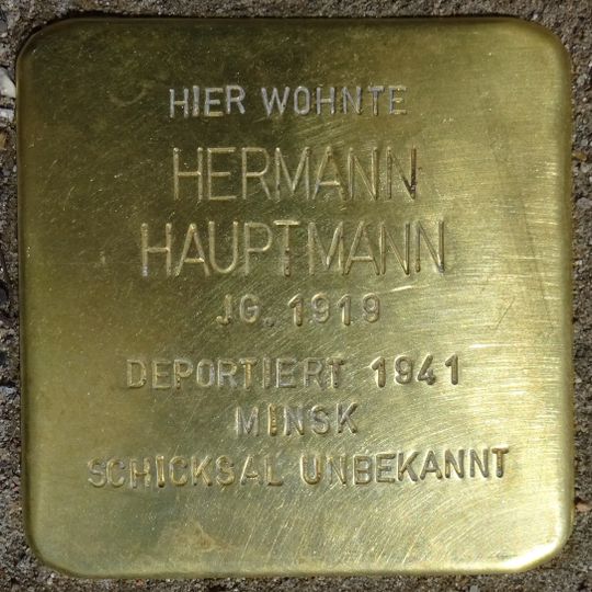 Stolperstein en memoria de Hermann Hauptmann