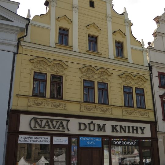 Náměstí Republiky 17