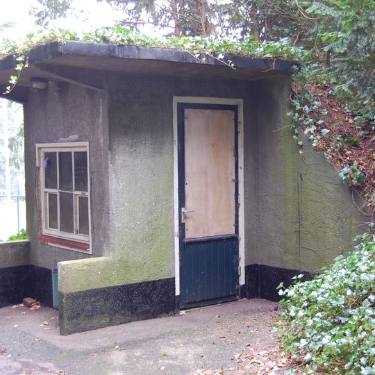 De Eder Kuil: kaartverkoopgebouw