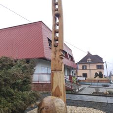 Hlava plná myšlenek, statue