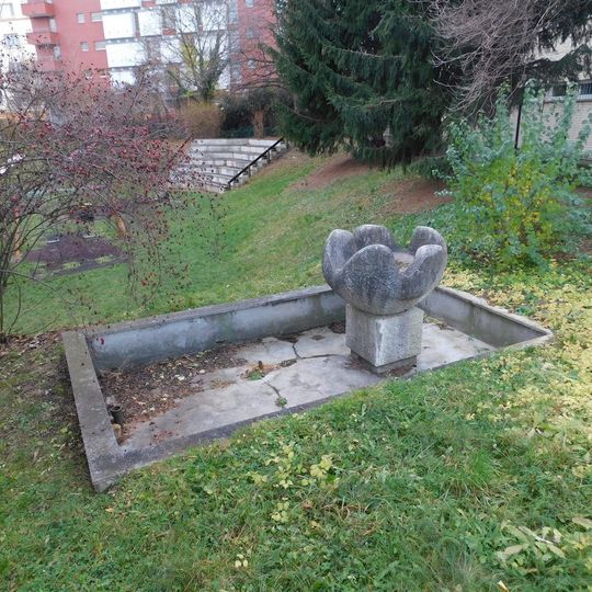 Fontána u mateřské školy Čínská v Dejvicích